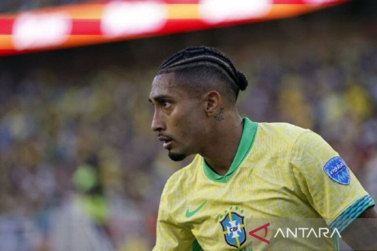Raphinha Yakin Bisa Cetak Gol Melawan Timnas Argentina