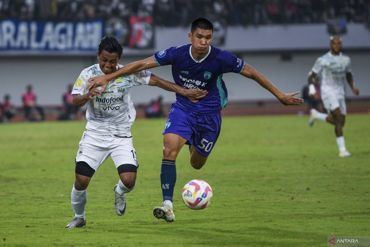 Penilaian Positif Hodak Terhadap Penampilan Tim Persib Meski Tak Meraih Kemenangan