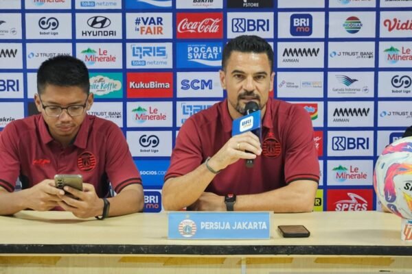 Carlos Peña: Persaingan di Papan Atas Liga 1 Semakin Ketat