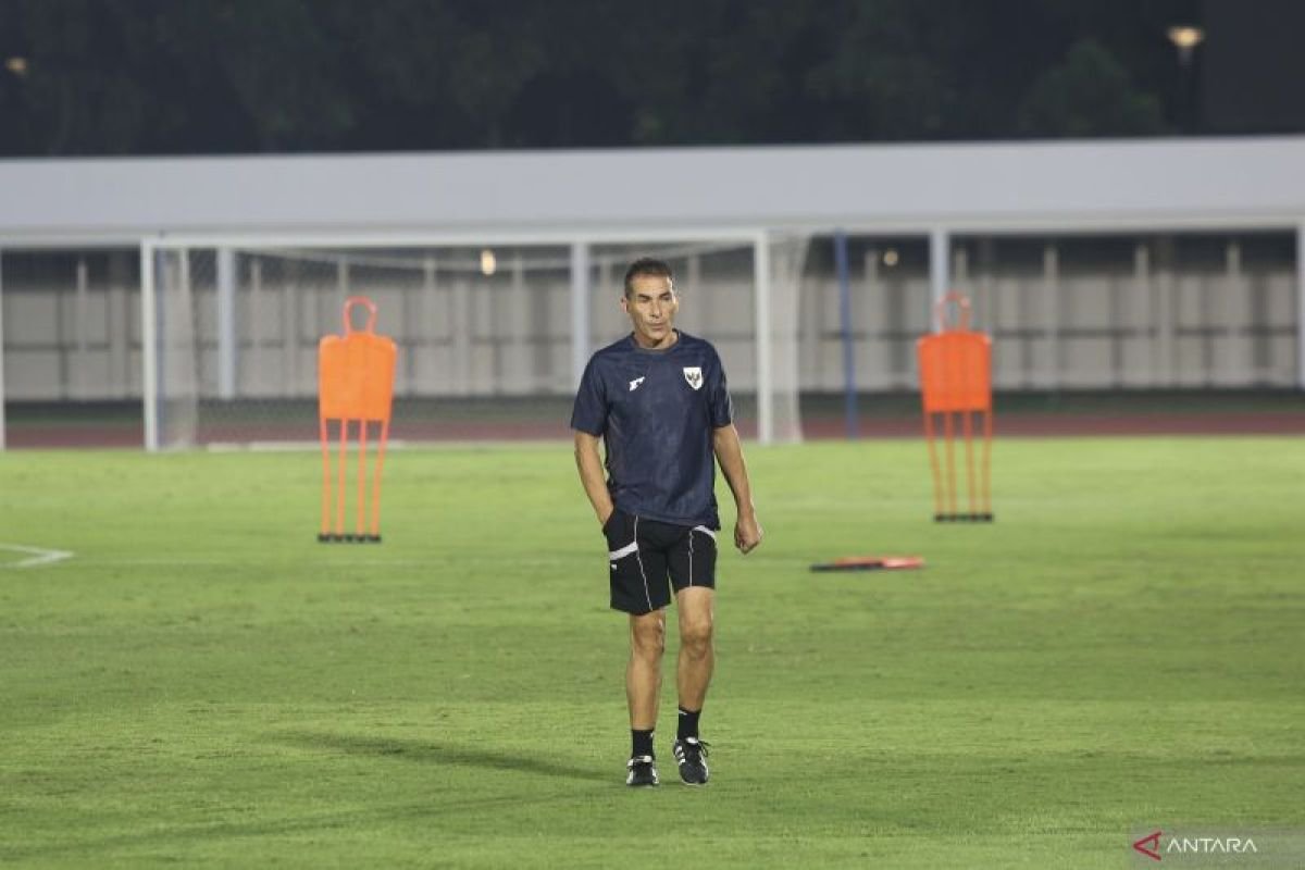 Tantangan Penting: Vanenburg Sebut Pertandingan Melawan Filipina Harus Menang