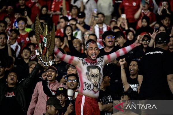 Perjuangan Timnas Indonesia di Grup B: Menghadapi Arab Saudi dan Irak
Timnas Indonesia: Tantangan Berat di Grup B Bersama Arab Saudi dan Irak
Grup B Penuh Tantangan: Timnas Indonesia Hadapi Arab Saudi dan Irak
Langkah Timnas Indonesia di Grup B: Arab Saudi dan Irak Menanti
Timnas Indonesia Bersama Arab Saudi dan Irak: Misi di Grup B
Grup B: Persaingan Sengit Timnas Indonesia, Arab Saudi, dan Irak
Adu Taji di Grup B: Timnas Indonesia Berhadapan dengan Arab Saudi dan Irak
Timnas Indonesia di Grup B: Perjuangan Melawan Arab Saudi dan Irak 

Silakan pilih atau modifikasi sesuai kebutuhan!