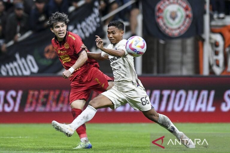 Berikut beberapa alternatif judul yang bisa digunakan:

1. "Mario Jardel: Persita Optimis Raih Kemenangan di Pertandingan Berikutnya"
2. "Persita Tetap Bersemangat: Mario Jardel Tegaskan Target Kemenangan di Laga Mendatang"
3. "Mario Jardel: Fokus Persita pada Kemenangan di Pertandingan Selanjutnya"
4. "Keyakinan Mario Jardel: Persita Siap Borong Poin Penuh di Laga Berikutnya"
5. "Jardel Jamin, Persita Akan Maksimalkan Usaha untuk Menang di Pertandingan Selanjutnya"

Silakan pilih salah satu yang paling cocok!