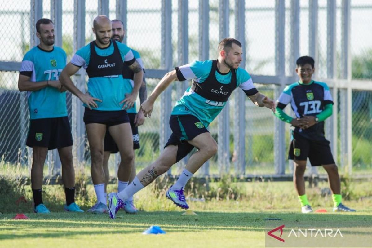 Eduardo Perez: Tidak Khawatir Mihailo Perovic Belum Menunjukkan Ketajaman